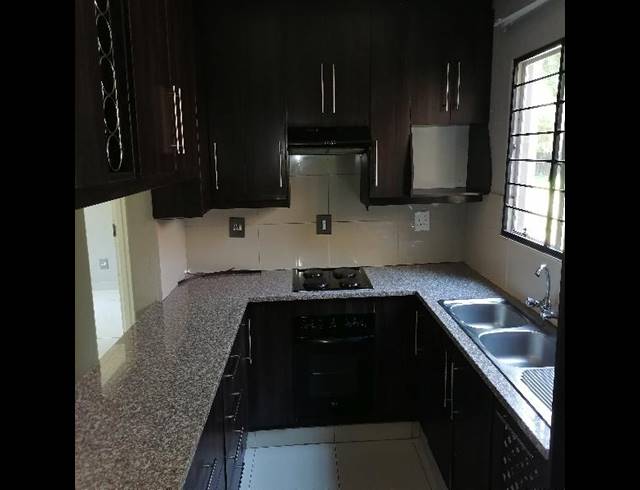 3 BEDROOM TOWNHOUSE FOR SALE IN NORTH RIDING